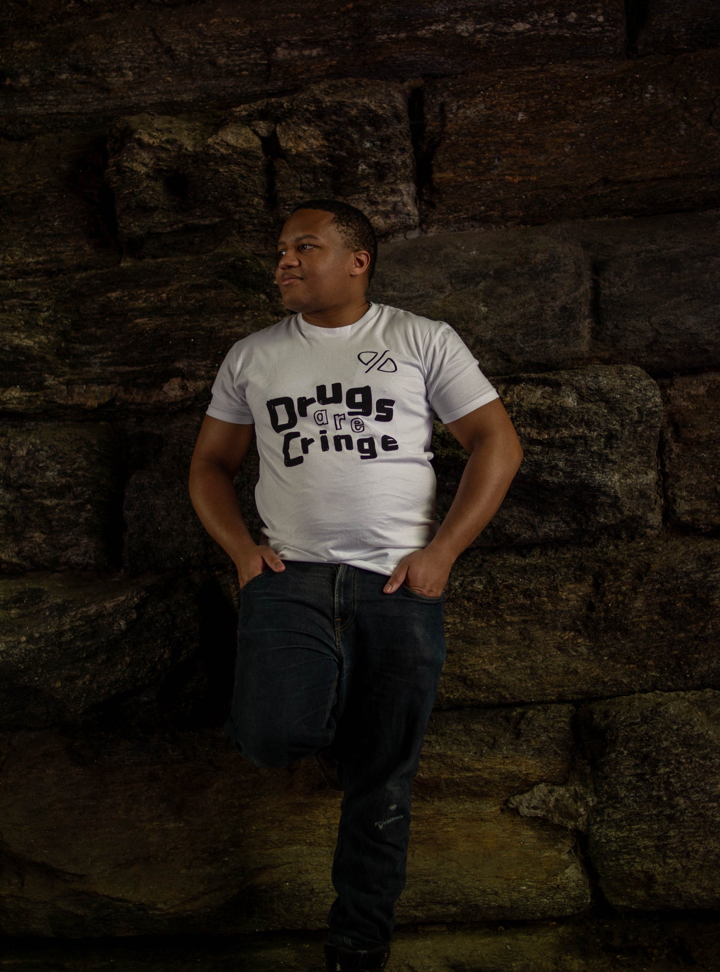 "Drugs are Cringe" T-Shirt