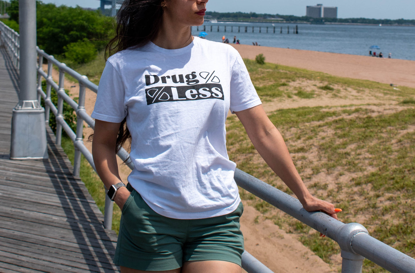 "Drugless Retro" T-Shirt